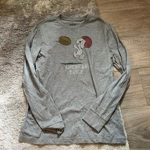 American Eagle Outfitters Gray Graphic Long Sleeve Tee